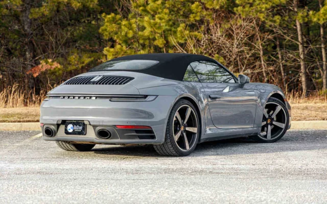 Porsche 911 Carrera 4 Cabriolet