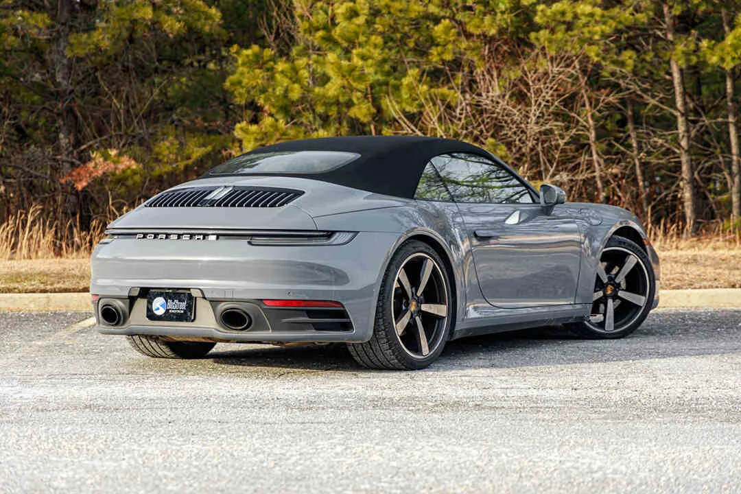 Porsche 911 Carrera 4 Cabriolet photo 5