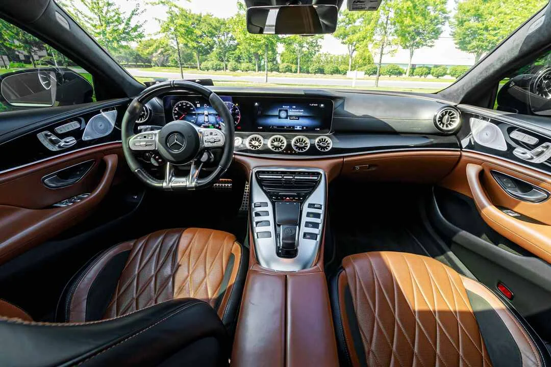 Mercedes-Benz GT53 photo 5