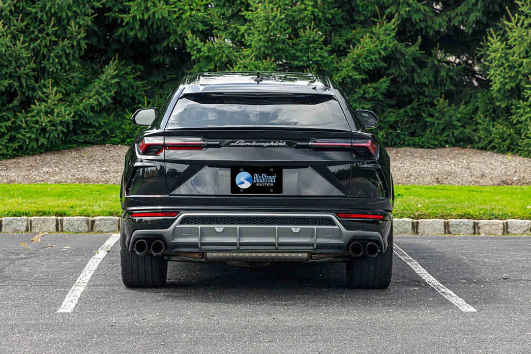 Lamborghini Urus photo 3