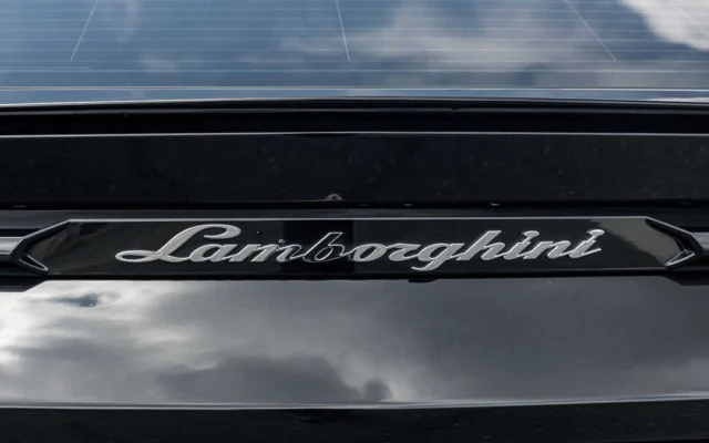 Lamborghini Urus Black