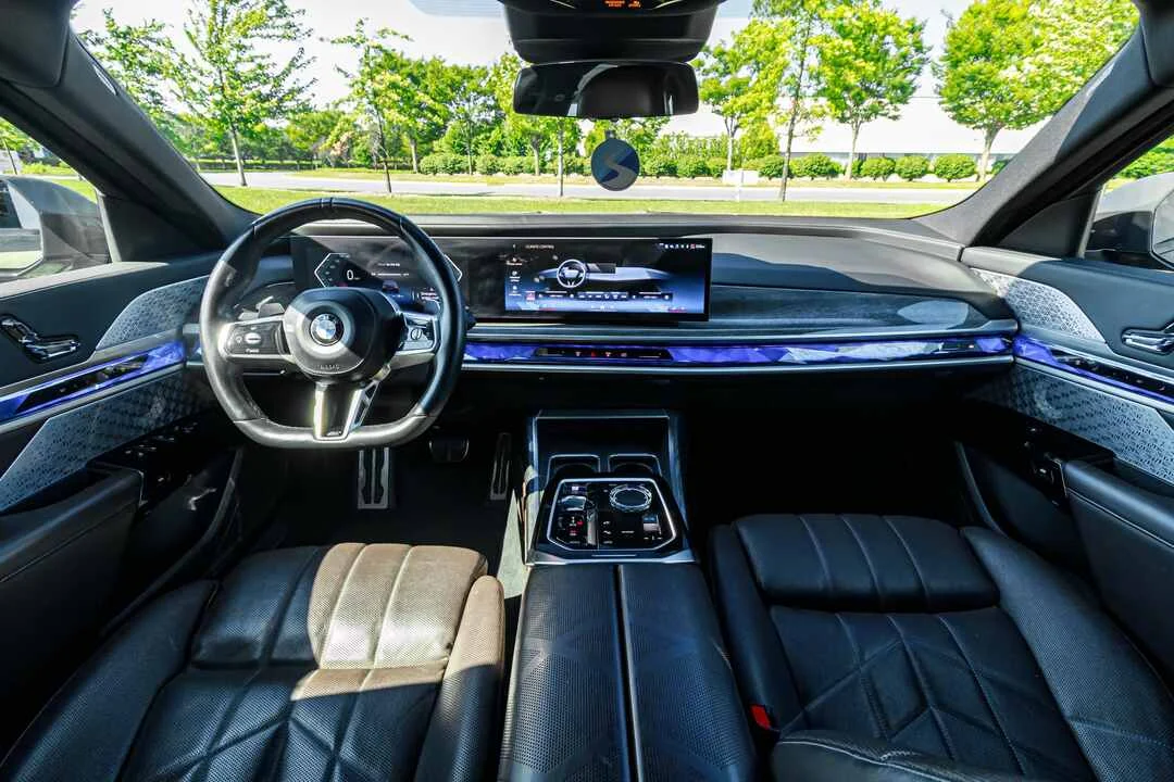 BMW 760i photo 5