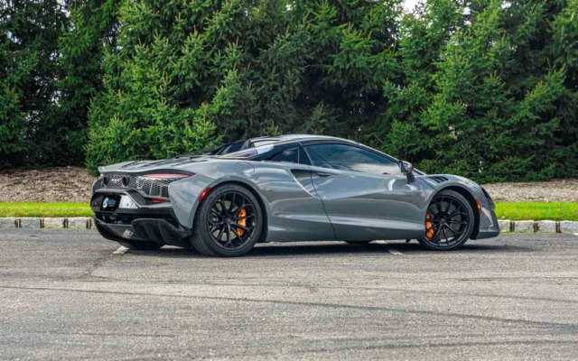 McLaren Artura Spyder