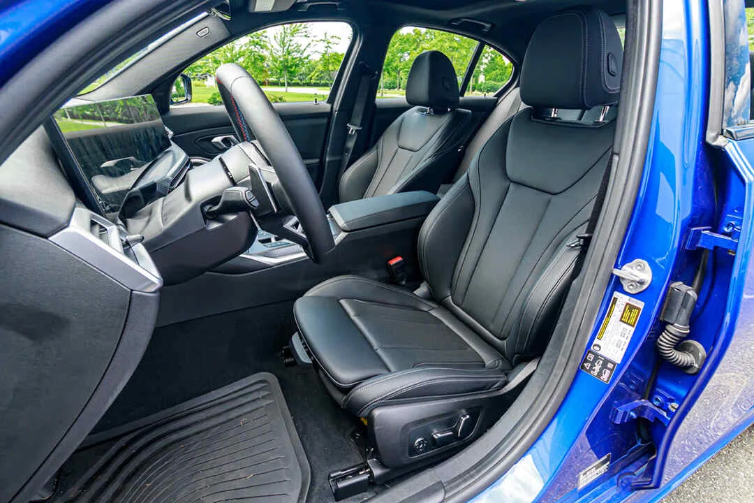 BMW M340i photo 7