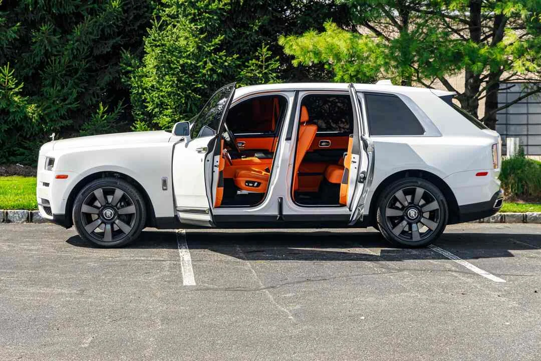 Rolls-Royce Cullinan photo 5