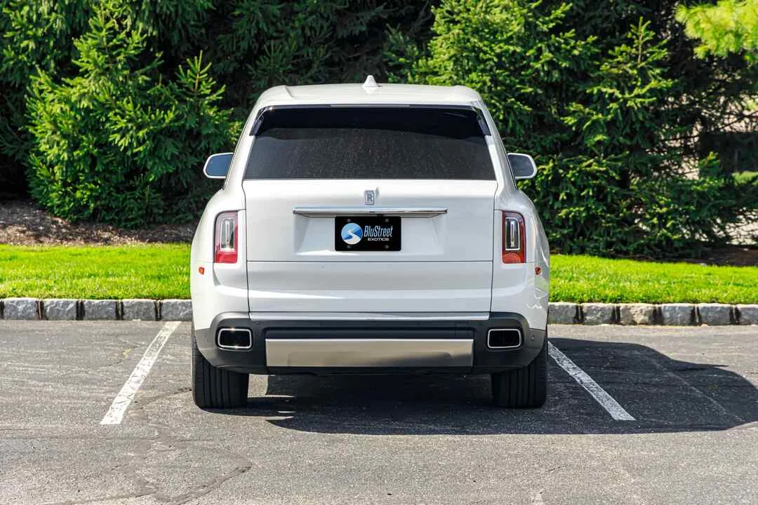 Rolls-Royce Cullinan photo 4