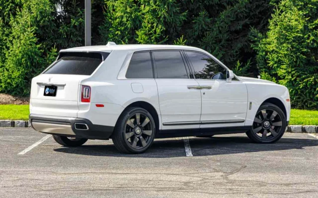Rolls Royce Cullinan White