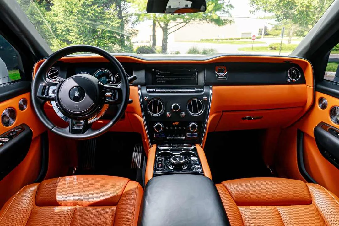 Rolls-Royce Cullinan photo 6
