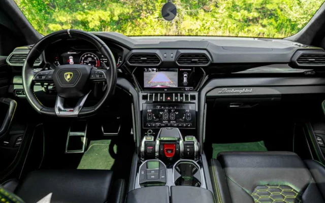 Lamborghini Urus Red/Black