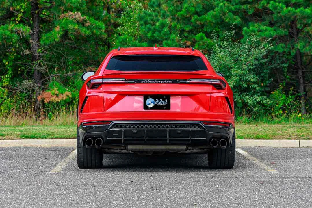 Lamborghini Urus photo 4