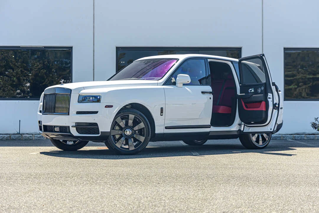 Rolls-Royce Cullinan White/Red