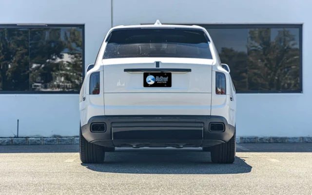 Rolls-Royce Cullinan White/Red