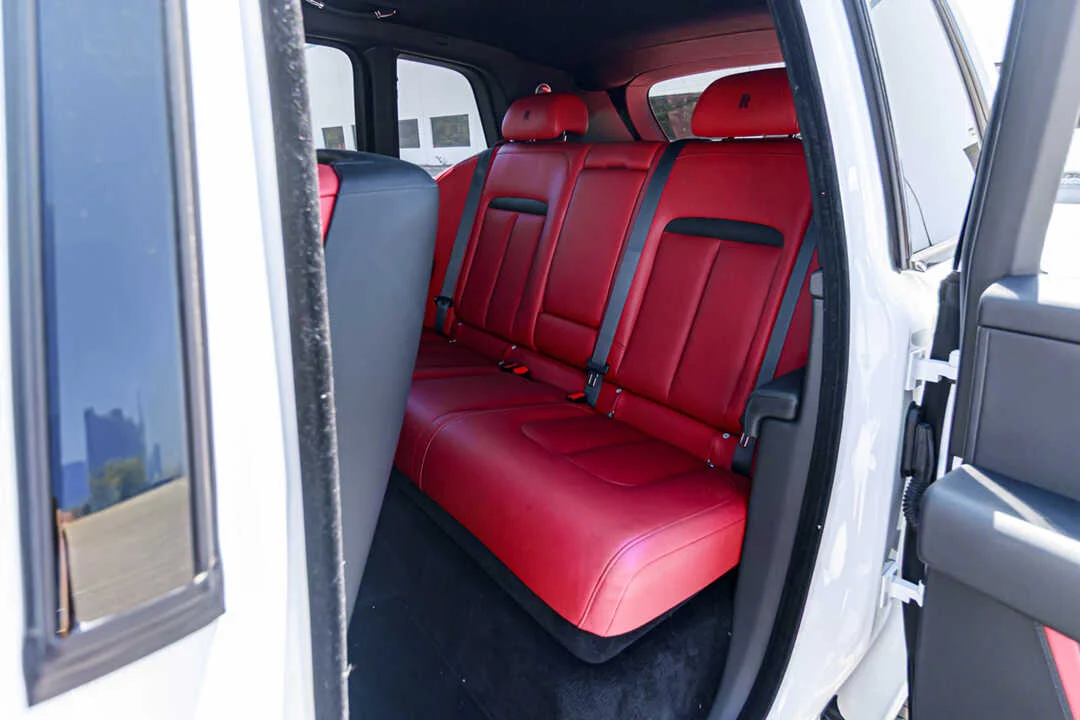 Rolls-Royce Cullinan photo 7