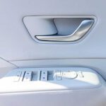Hyundai Kona Black/White
