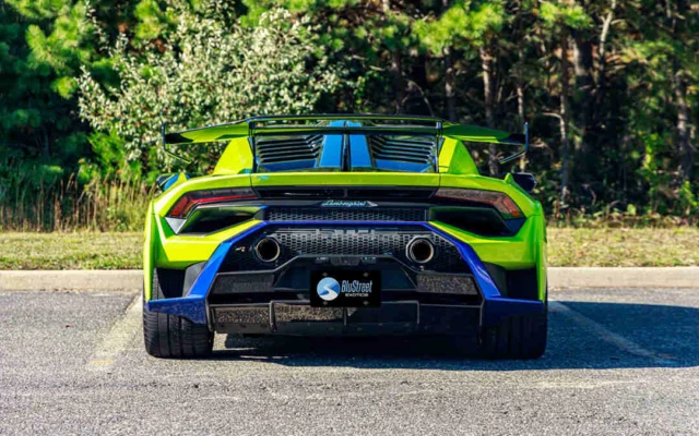 Lamborghini Huracan STO Green/Blue