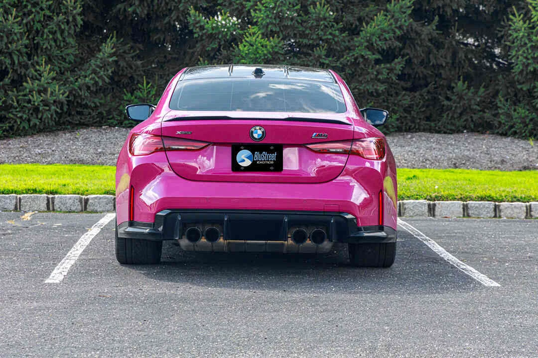 BMW M4 photo 3