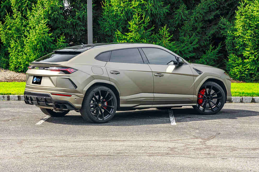 Lamborghini Urus photo 4