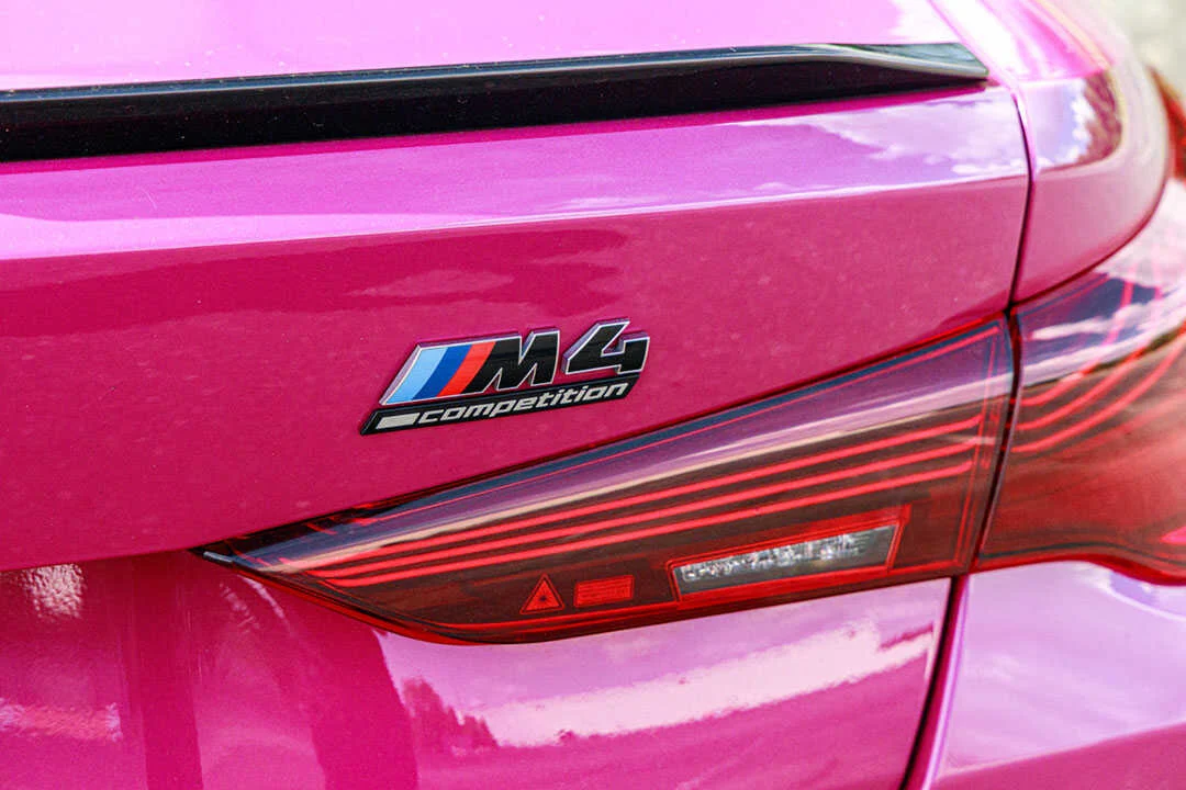 BMW M4 photo 5