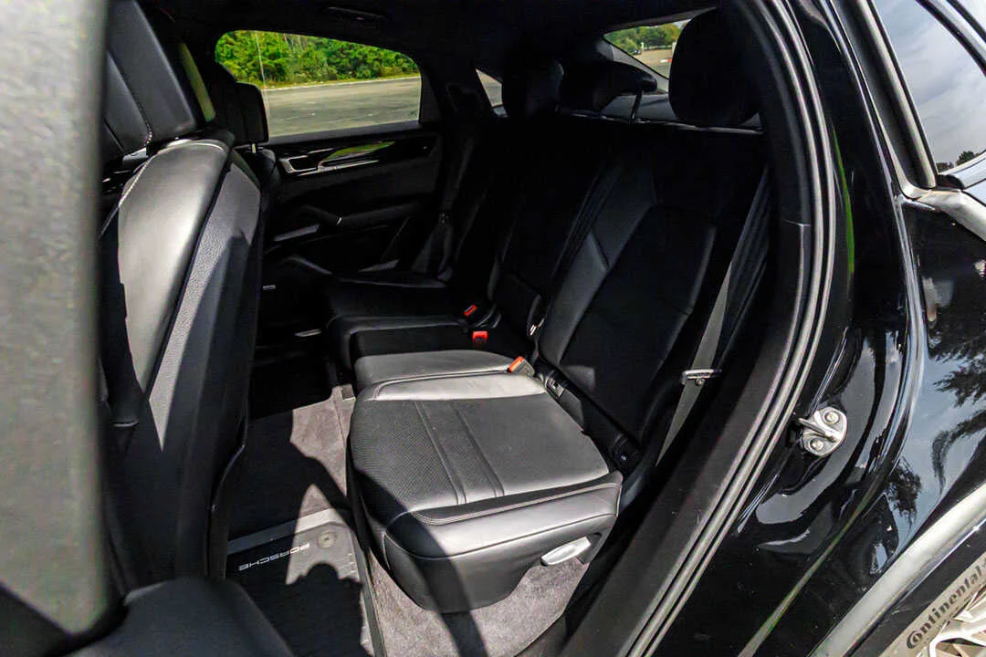 Porsche Cayenne S photo 7