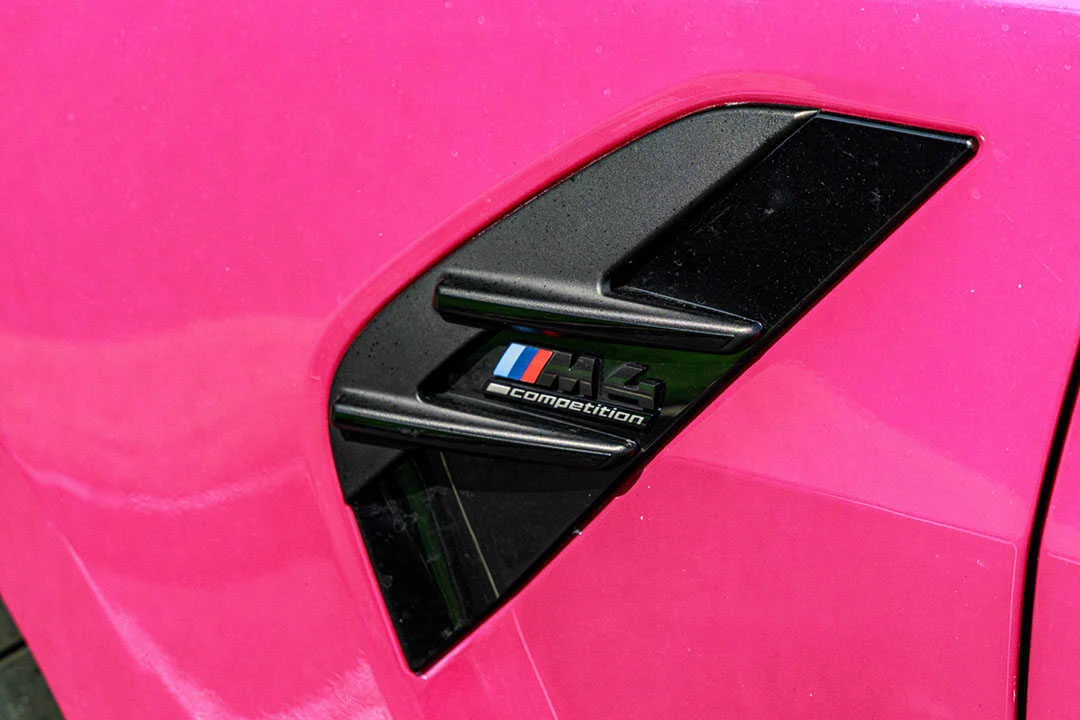 BMW M4 photo 7