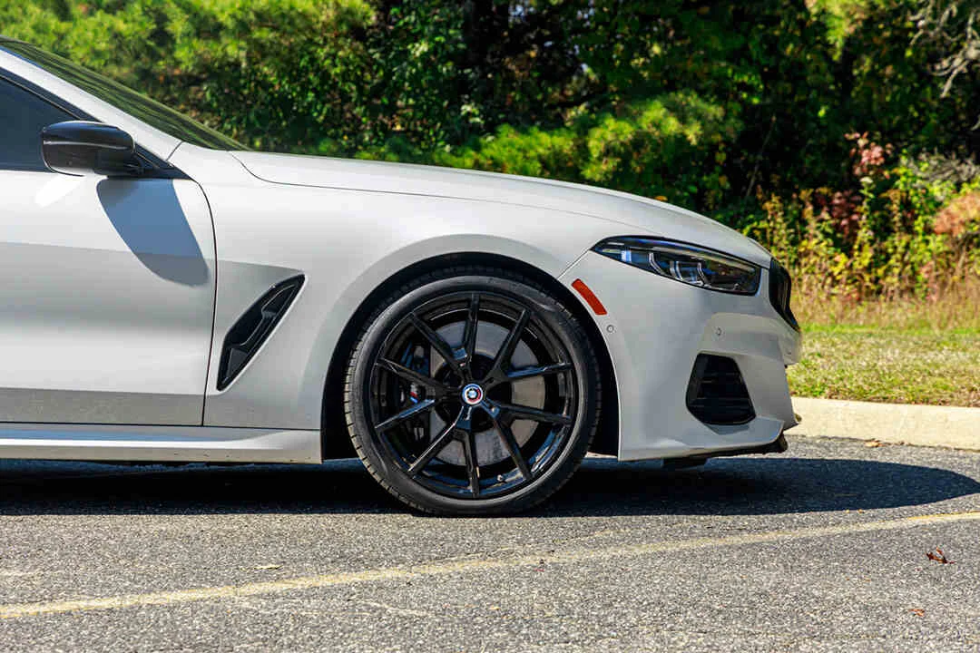 BMW M850 photo 8