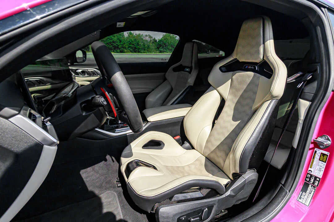 BMW M4 photo 8