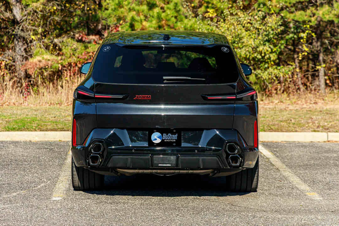 BMW XM Red Edition photo 3