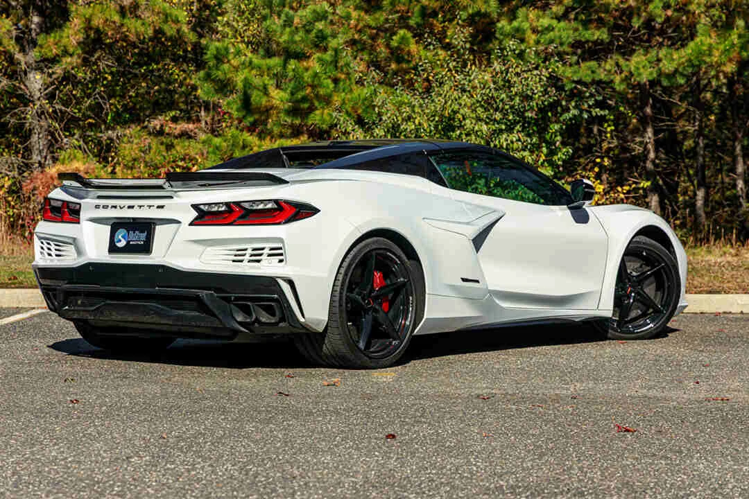 Chevrolet Corvette C8 E-Ray Convertible photo 4