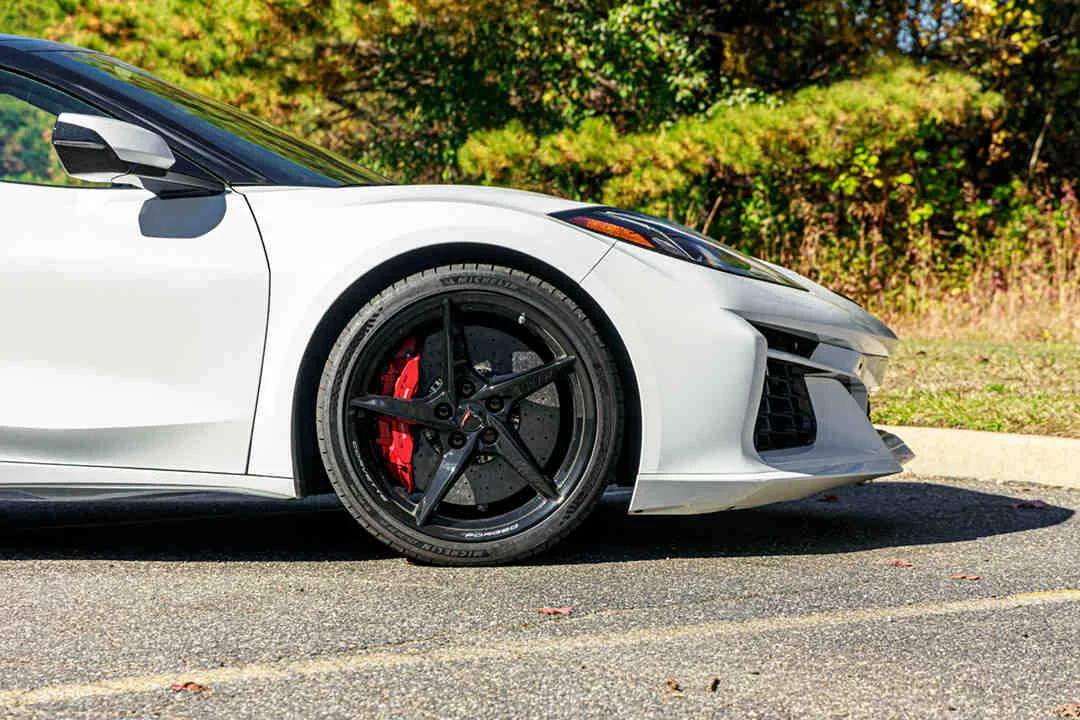 Chevrolet Corvette C8 E-Ray Convertible photo 5