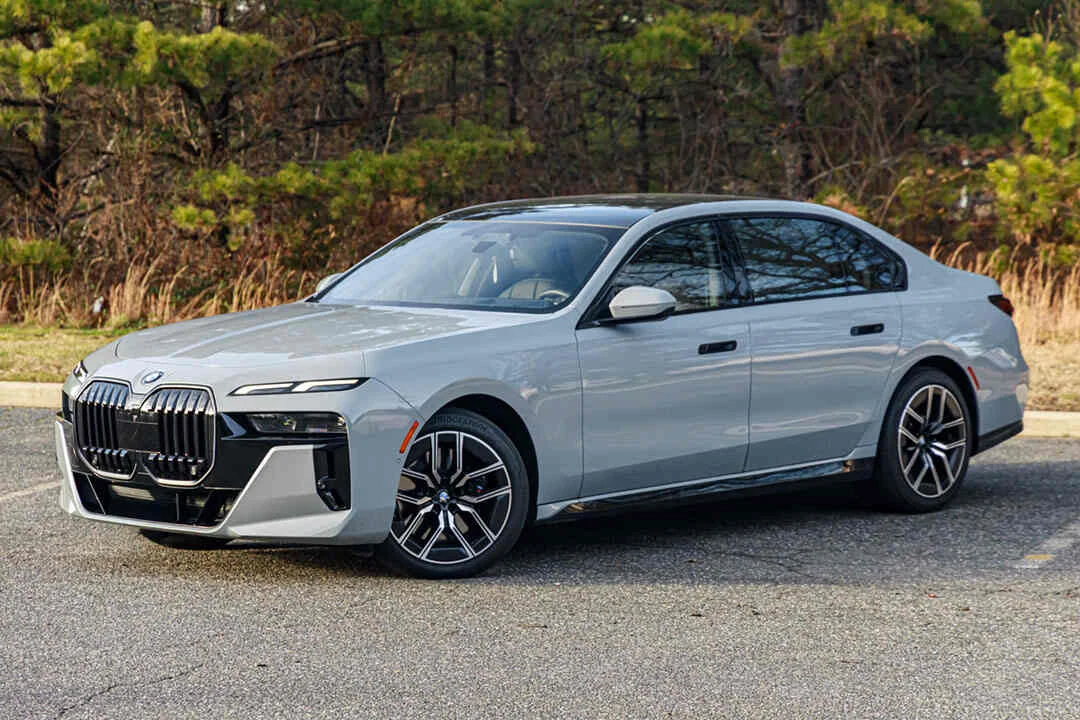 BMW 740i Gray