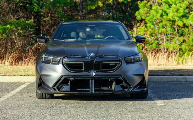BMW G99 M5 Frozen Wagon