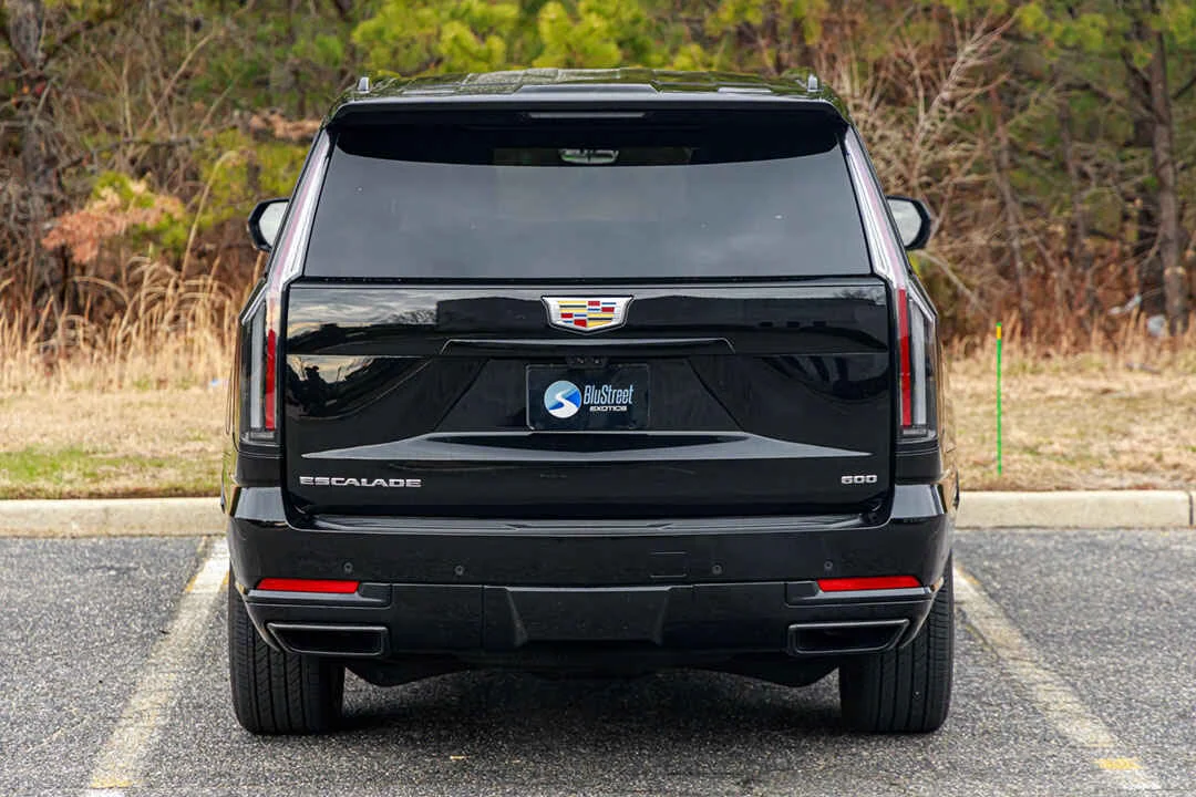 Cadillac Escalade 600 photo 3