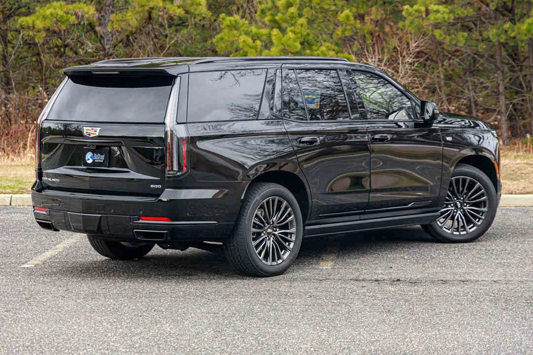 Cadillac Escalade 600 photo 4