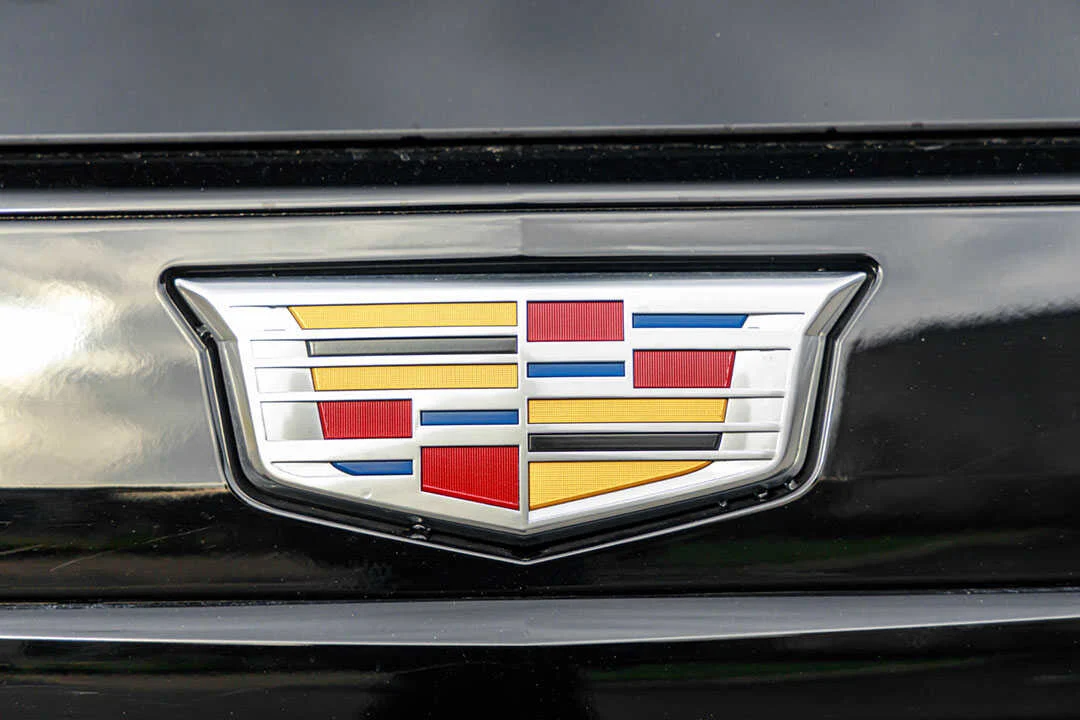 Cadillac Escalade 600 photo 7