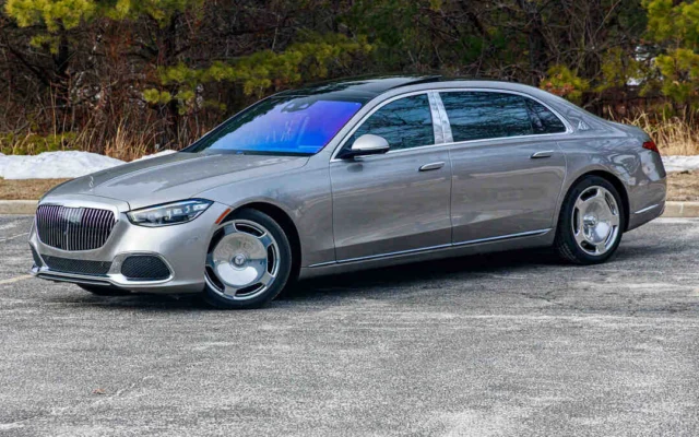 Mercedes Benz S580 Maybach Silver