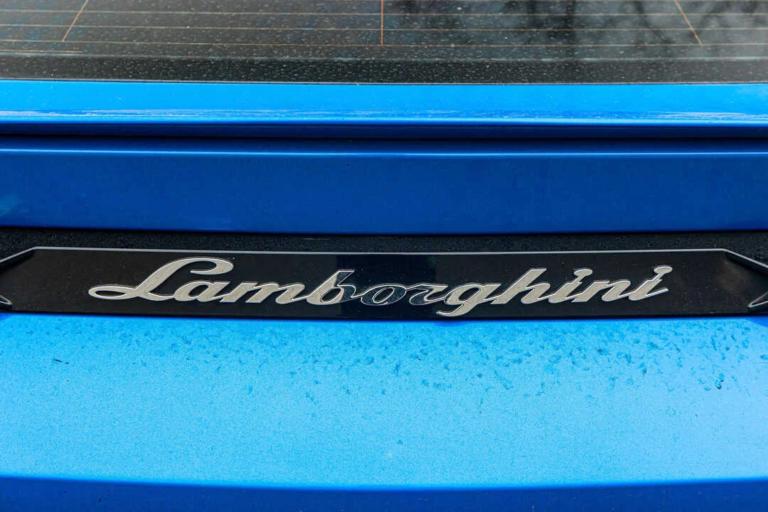 Lamborghini Urus photo 5
