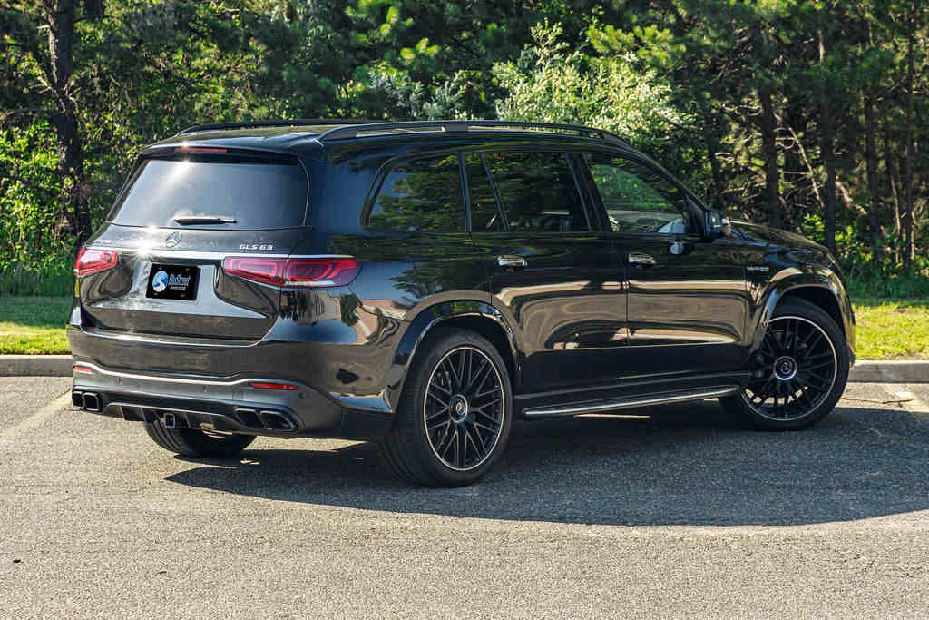 Mercedes-Benz GLS 63 AMG photo 4