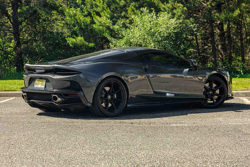 McLaren GT photo 4