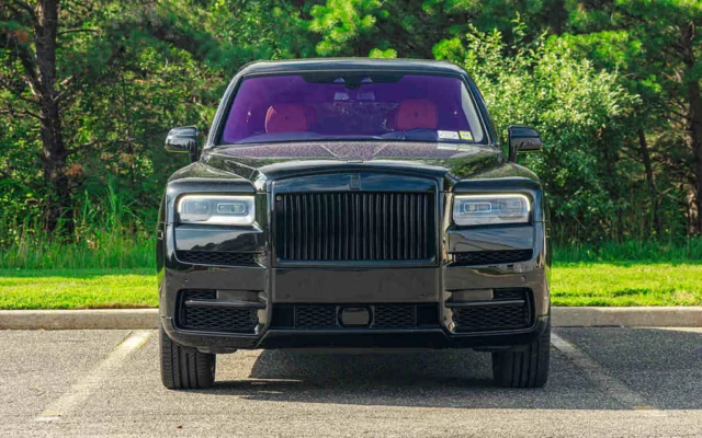 Rolls Royce Cullinan Black/Orange