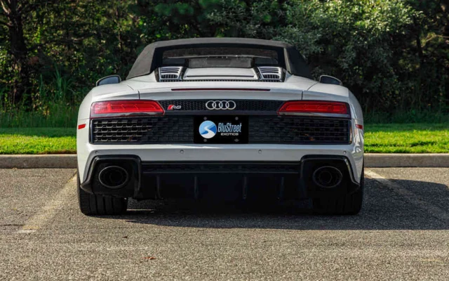 Audi R8 White/Red
