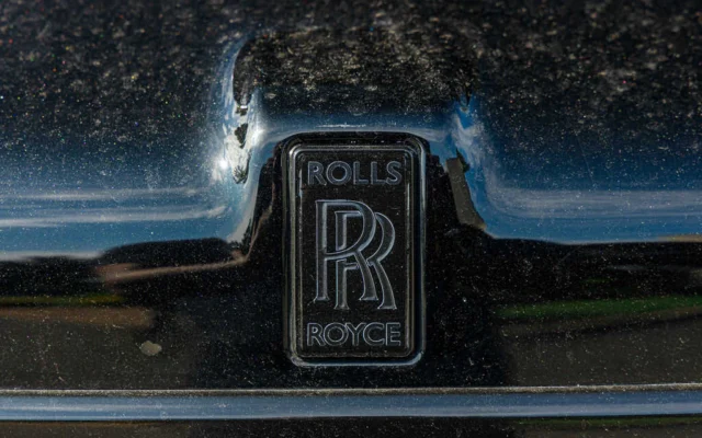Rolls Royce Cullinan Black/Orange