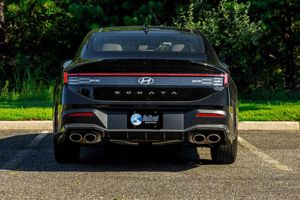 Hyundai Sonata N Line photo 3