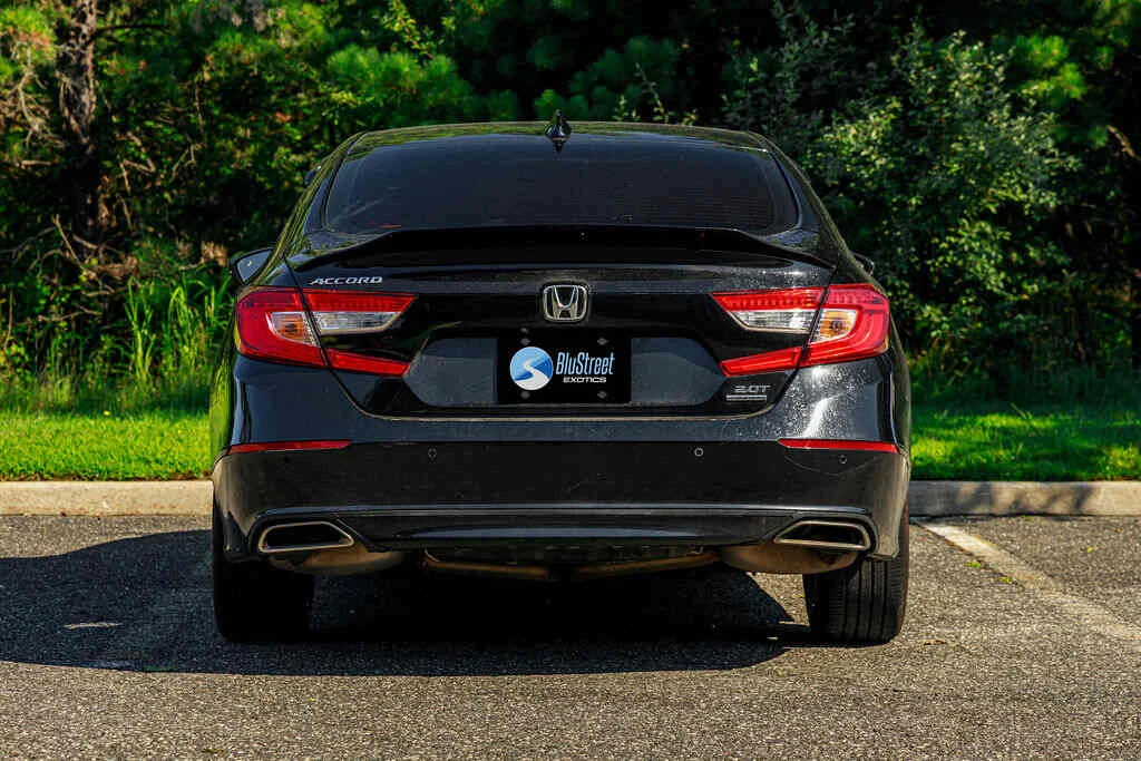 Honda Accord photo 3