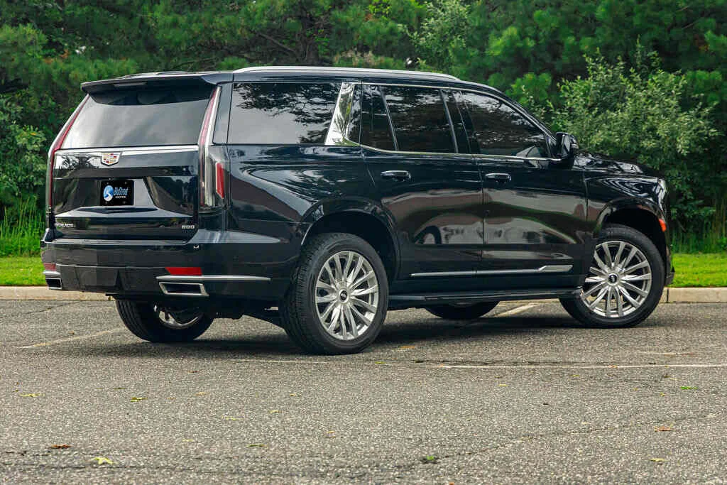 Cadillac Escalade photo 4