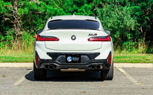 BMW X4M White