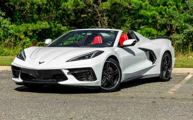 C8 White