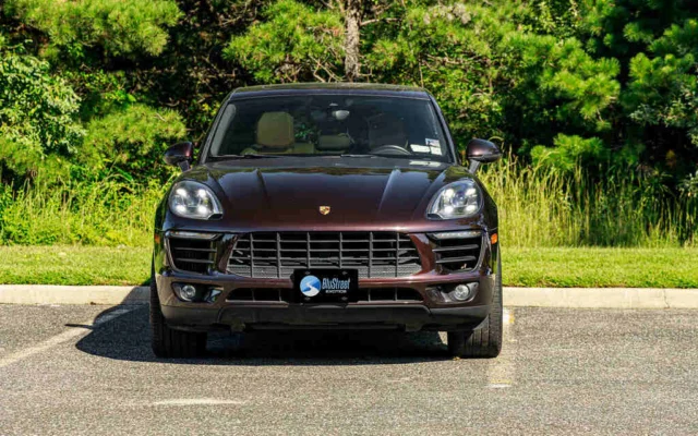 Porsche Macan Brown