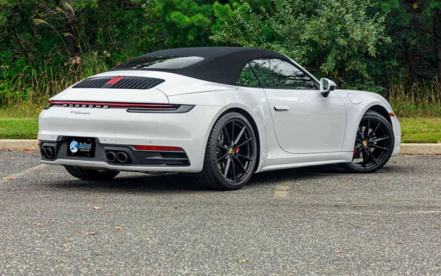 Porsche 911 White