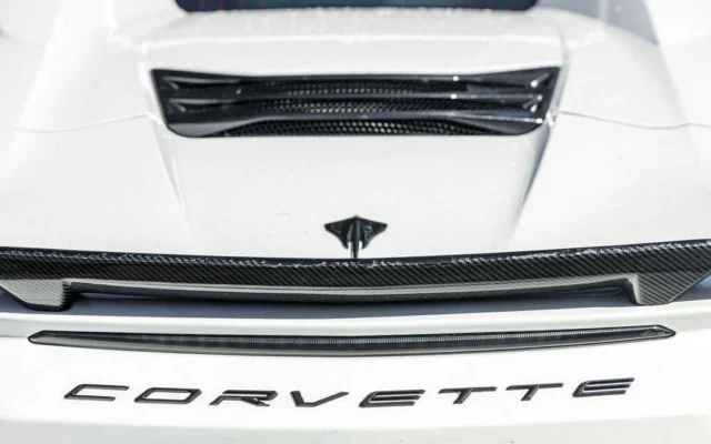 Corvette C8 White
