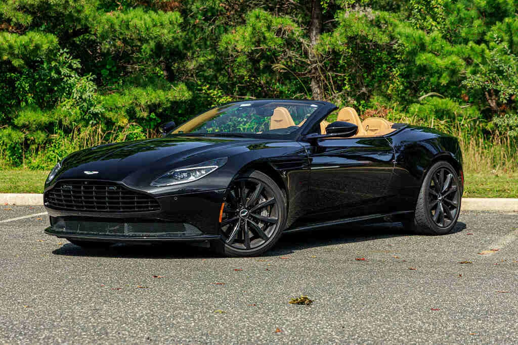 Aston Martin DB11 rental in New York
